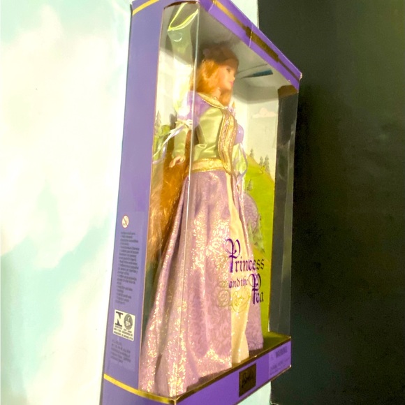 BARBIE NWT VINTAGE 2000 PRINCESS AND THE PEA COLLECTOR EDITION BARBIE DOLL w/BOX - Picture 8 of 12